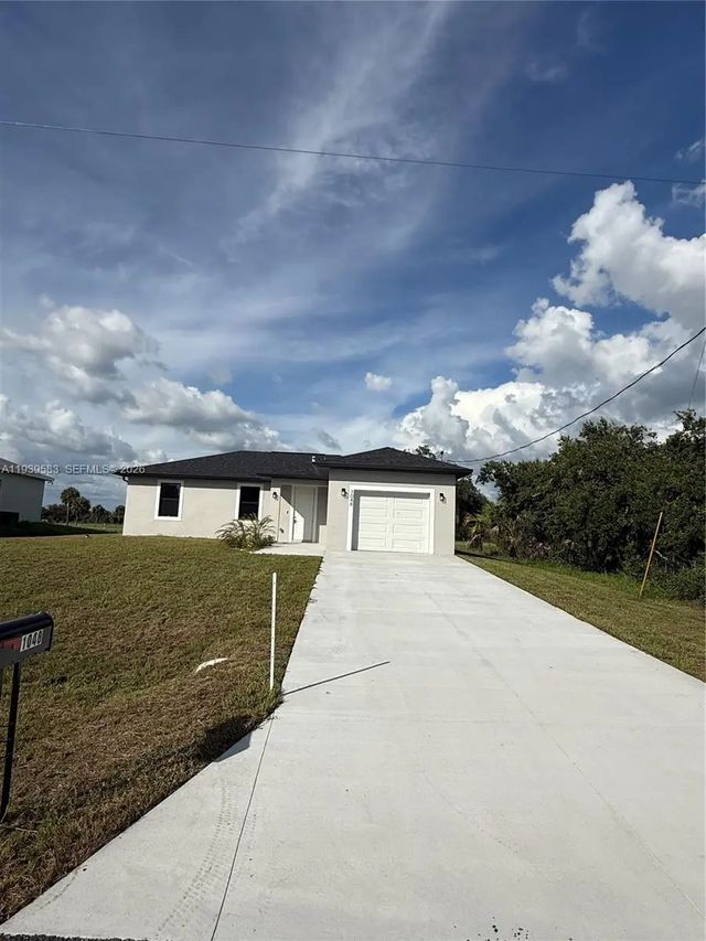 5 of 38 - 1048 Jay Court, LaBelle, FL