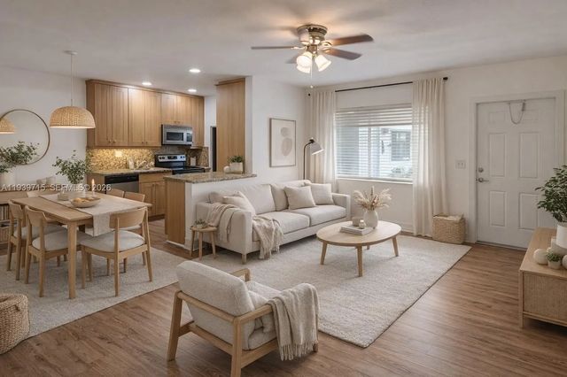 4 of 22 - 1423 Holly Heights Drive #17, Fort Lauderdale, FL