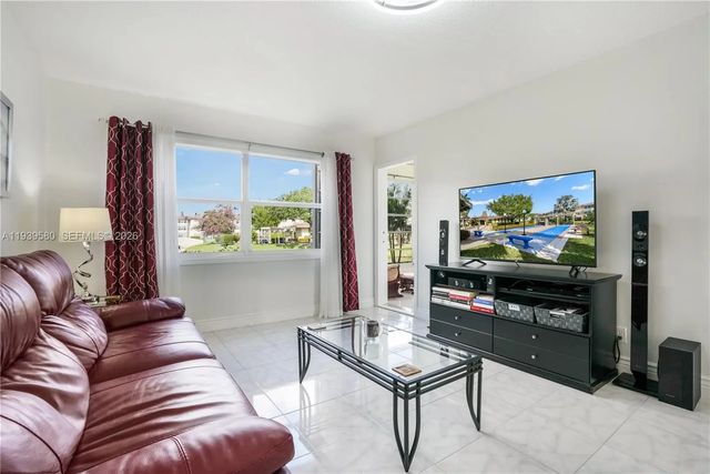 4801 Nw 34th Street #406, Lauderdale Lakes