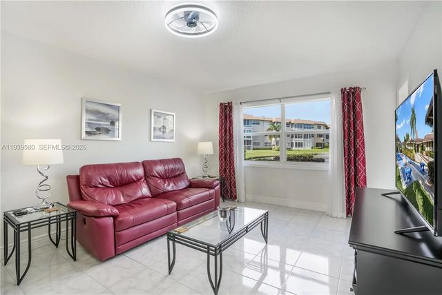 5 of 35 - 4801 Nw 34th Street #406, Lauderdale Lakes, FL