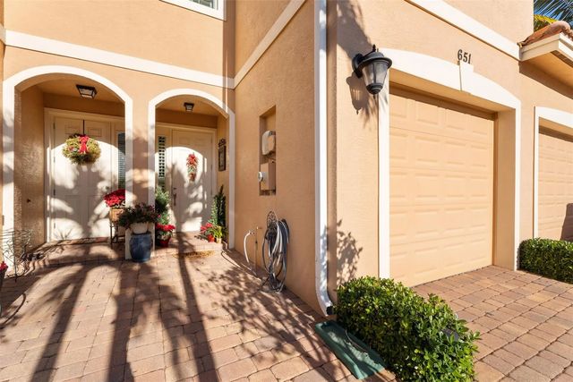3 of 41 - 651 Sw Glen Crest Way #2, Stuart, FL