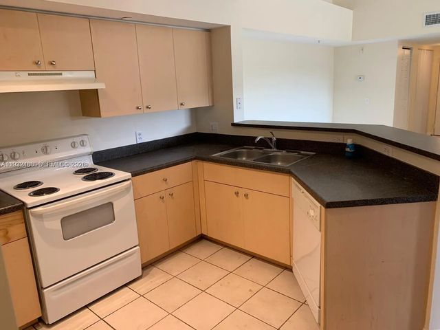 4 of 31 - 4041 San Marino Boulevard #308, West Palm Beach, FL