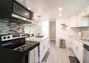 Photo of Listing #R11151846