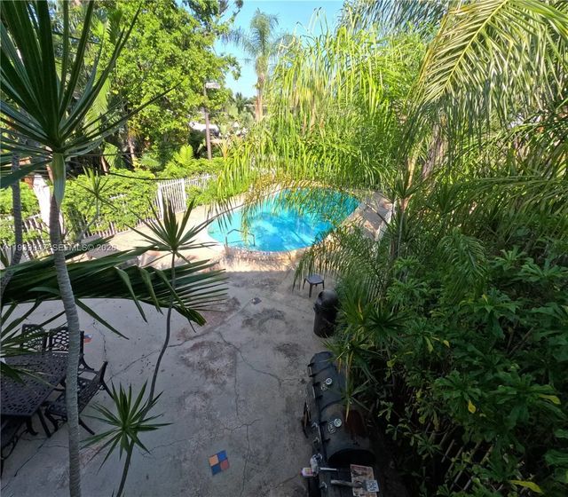 3 of 19 - 1423 Holly Heights Drive #15, Fort Lauderdale, FL