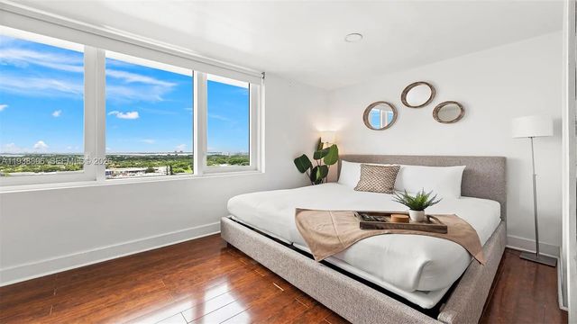 2 of 28 - 2301 Collins Avenue #1632, Miami Beach, FL
