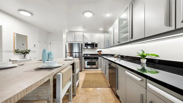 4 of 28 - 2301 Collins Avenue #1632, Miami Beach, FL