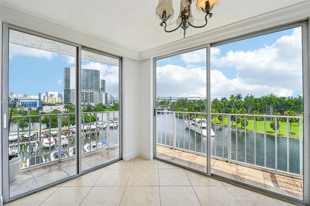 1740 N River Drive #614, Miami