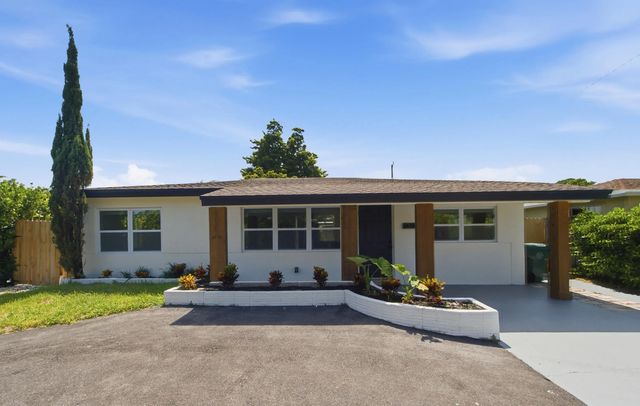 2 of 32 - 4841 Ne 5th Terrace, Fort Lauderdale, FL