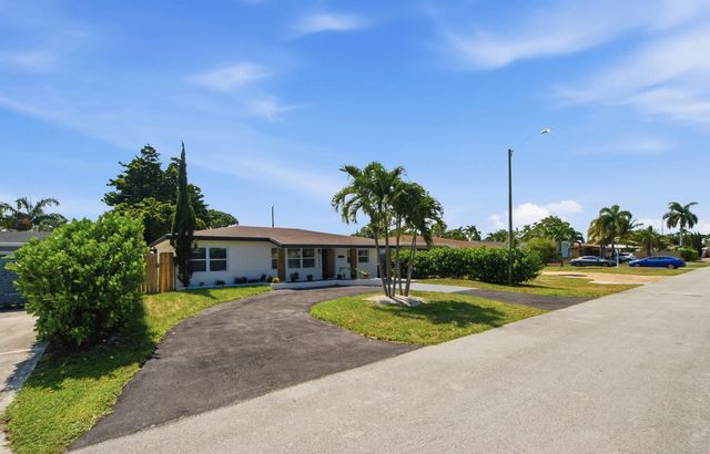 5 of 32 - 4841 Ne 5th Terrace, Fort Lauderdale, FL