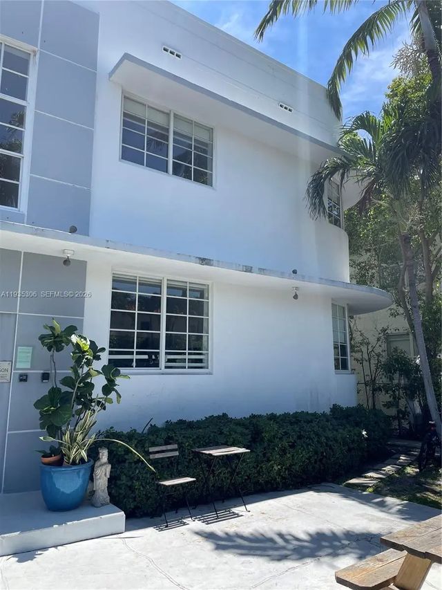 3 of 7 - 600 15th Street #10, Miami Beach, FL