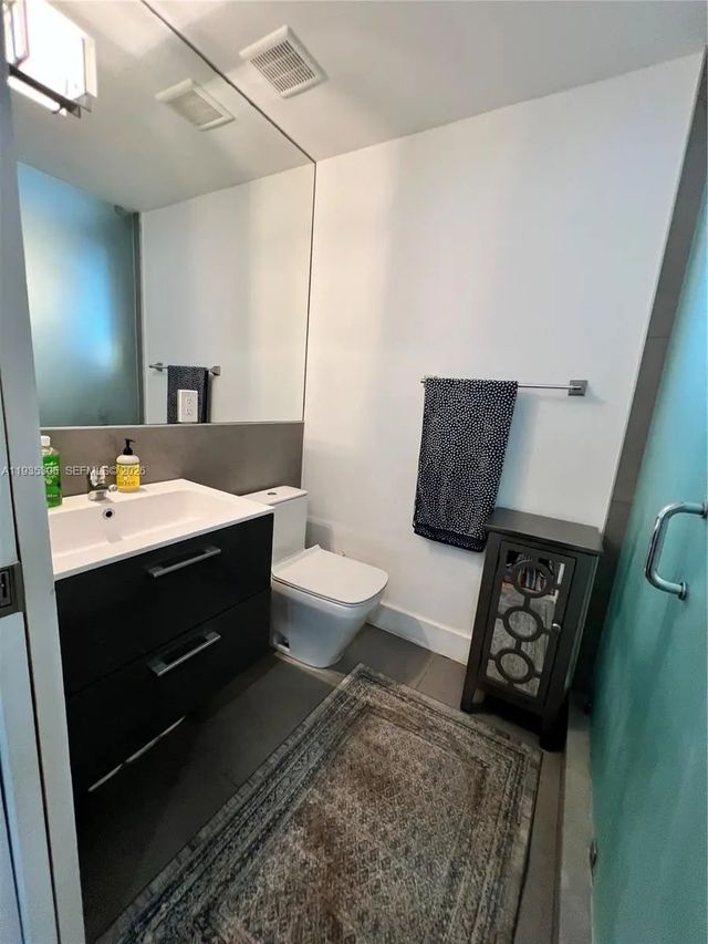 5 of 7 - 600 15th Street #10, Miami Beach, FL