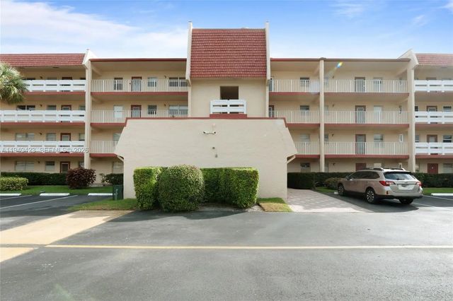 3 of 29 - 1020 Country Club Drive #206, Margate, FL