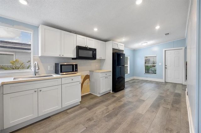 5 of 36 - 19800 Sw 180th Avenue #lot 222, Miami, FL