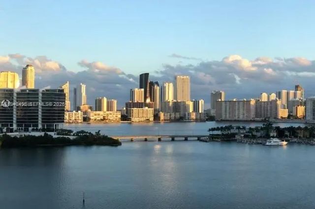 5 of 13 - 3300 Ne 188th Street #lph11, Aventura, FL