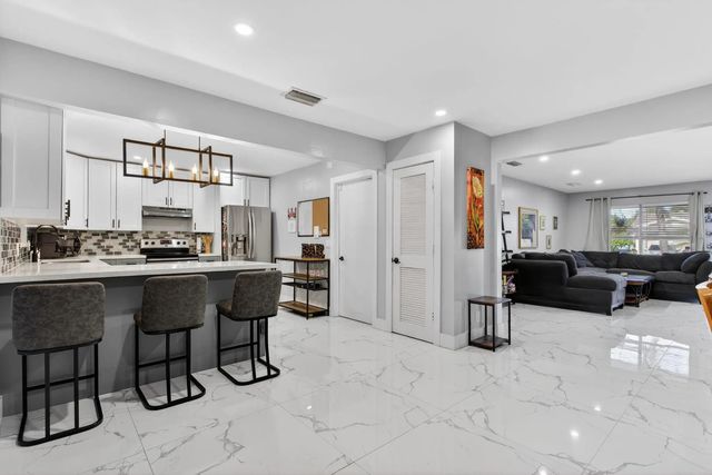 3330 Nw 69th Street, Fort Lauderdale