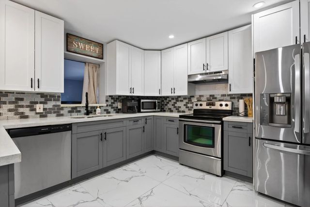 4 of 45 - 3330 Nw 69th Street, Fort Lauderdale, FL