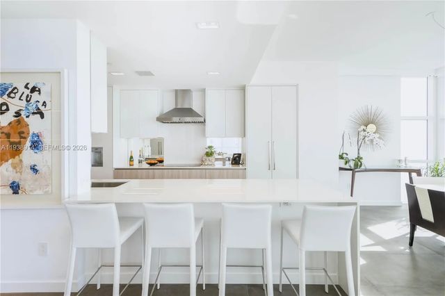 5 of 37 - 6103 Aqua Avenue #701, Miami Beach, FL