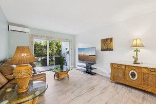 Photo of Listing #F10535733