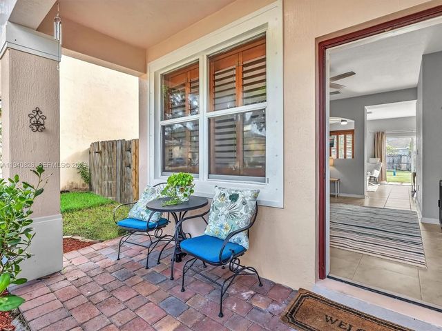 4 of 74 - 625 Se 30th Terrace, Homestead, FL