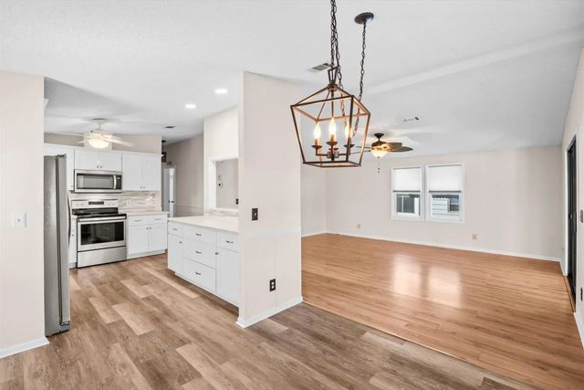 4 of 19 - 2969 Fiddlewood Circle, Port St. Lucie, FL