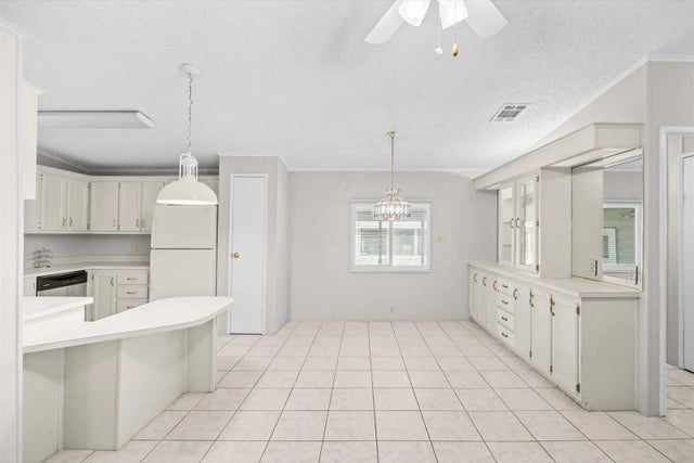 Photo of Listing #R11152237