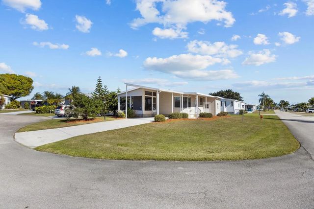 2 of 25 - 8530 Leadtree Court, Port St. Lucie, FL