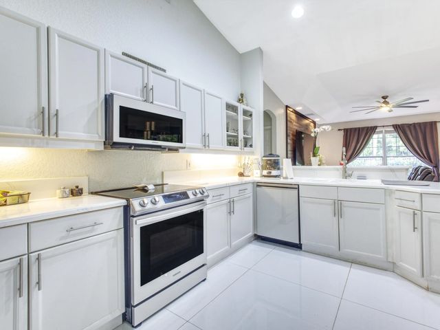3 of 37 - 6660 Conch Court, Boynton Beach, FL