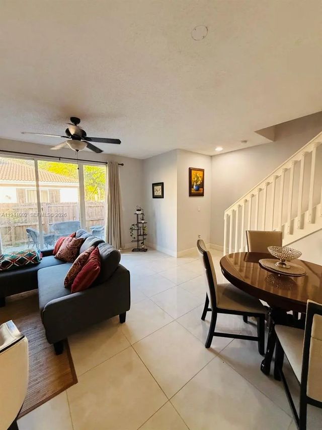4 of 35 - 2279 Ne 42nd Circle, Homestead, FL