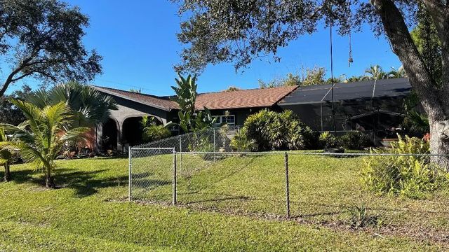 3 of 35 - 798 Nw Selvitz Road, Port St. Lucie, FL
