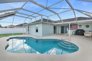 Photo of Listing #R11152392