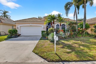 Photo of Listing #R11152403