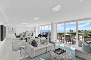 Photo of Listing #R11152422