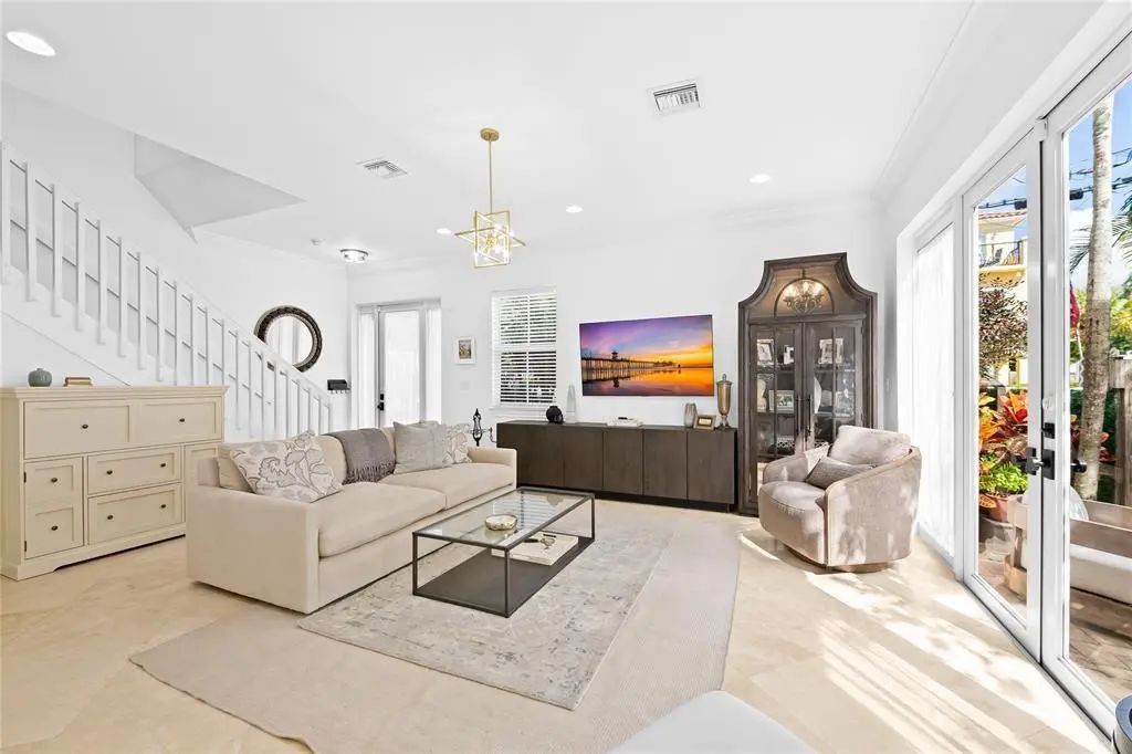 920 Sw 8th Street, Fort Lauderdale