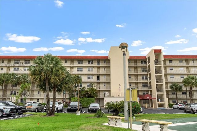 3959 Via Poinciana #605, Lake Worth