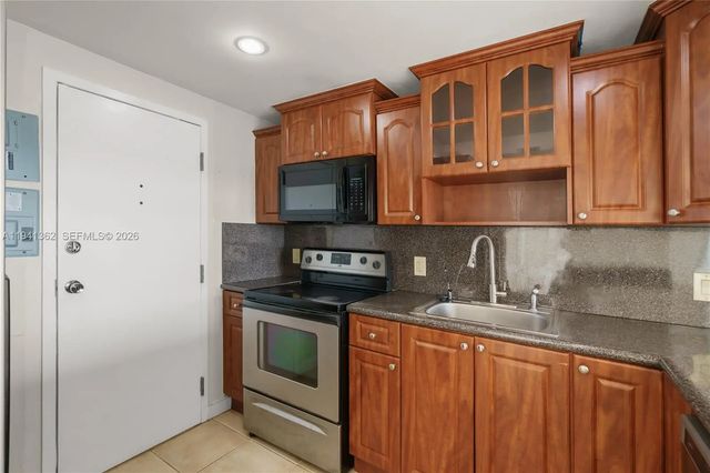 3 of 38 - 437 Golden Isles Drive #4d, Hallandale Beach, FL