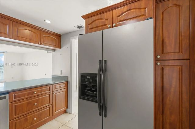 4 of 38 - 437 Golden Isles Drive #4d, Hallandale Beach, FL