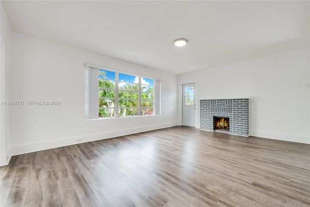 4 of 15 - 1736 Sw 9th Street, Miami, FL