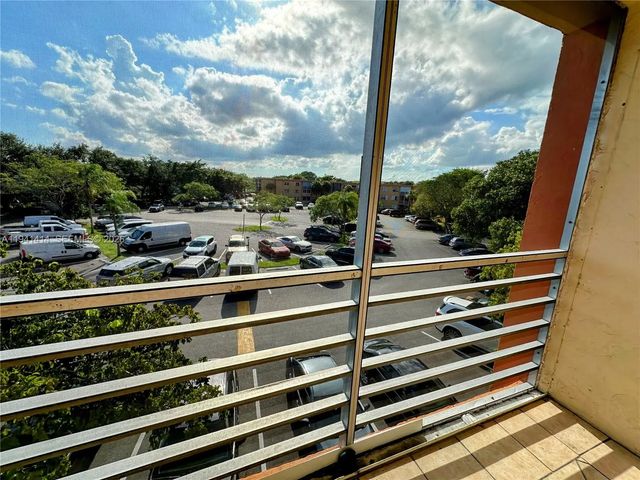 4 of 9 - 4364 Nw 9th Avenue #16-3f, Deerfield Beach, FL