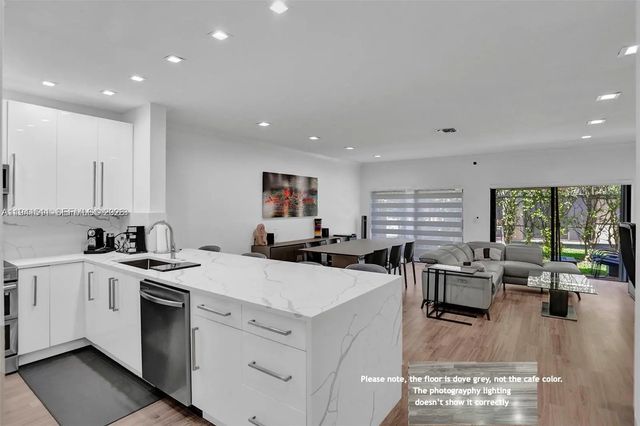 3 of 55 - 21150 Jib Court #j12, Aventura, FL