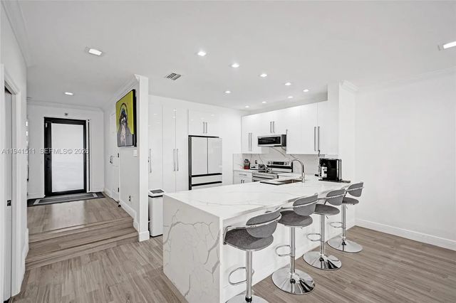 5 of 55 - 21150 Jib Court #j12, Aventura, FL