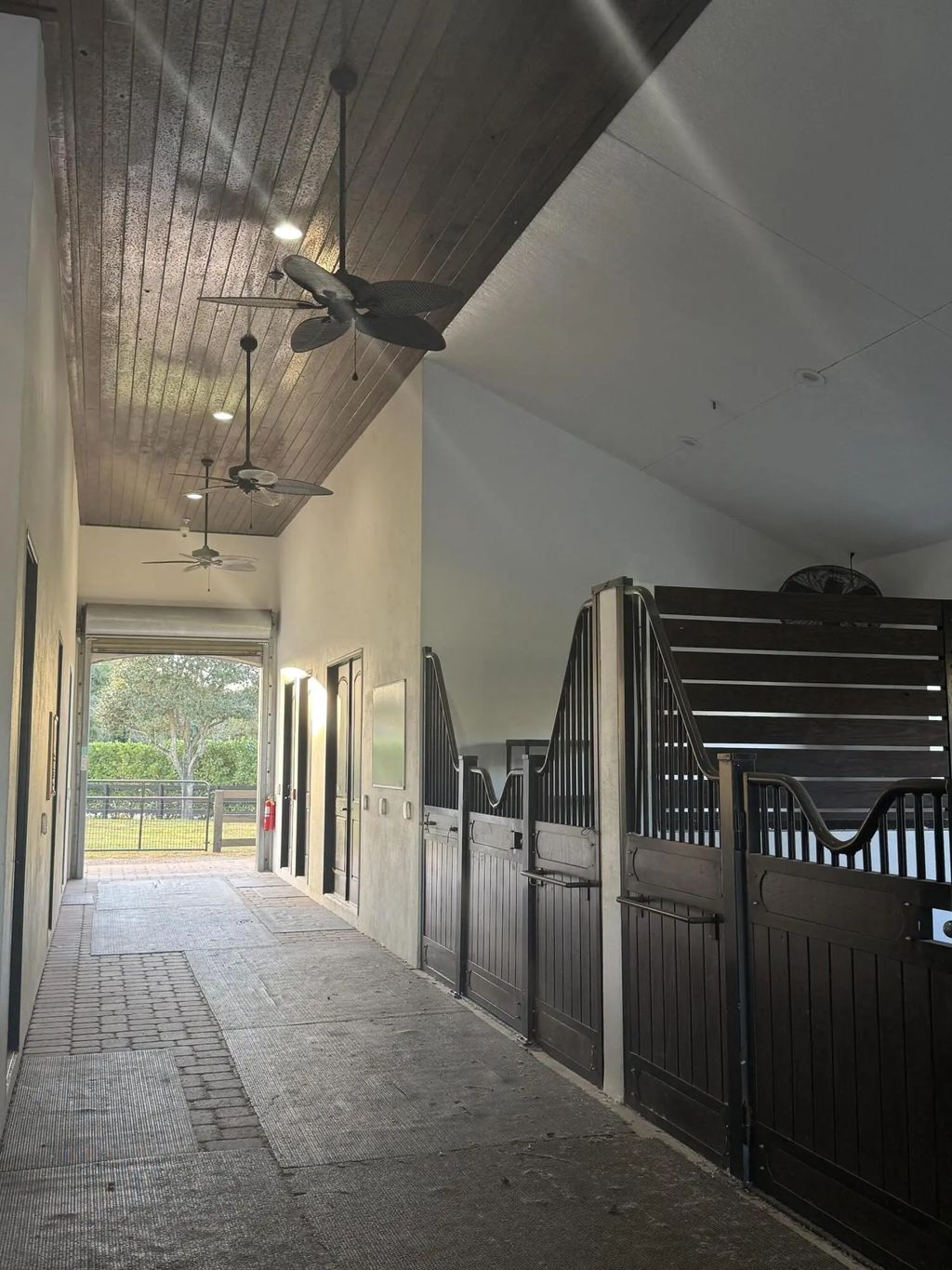 1634 Trotter Court, Wellington