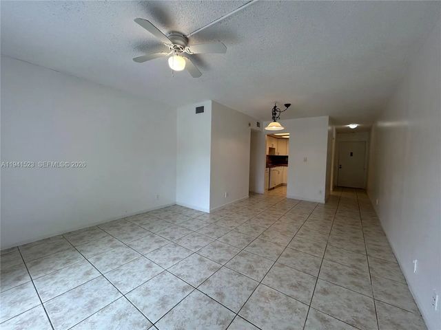 5 of 19 - 4354 Nw 9th Avenue #12-1c, Deerfield Beach, FL
