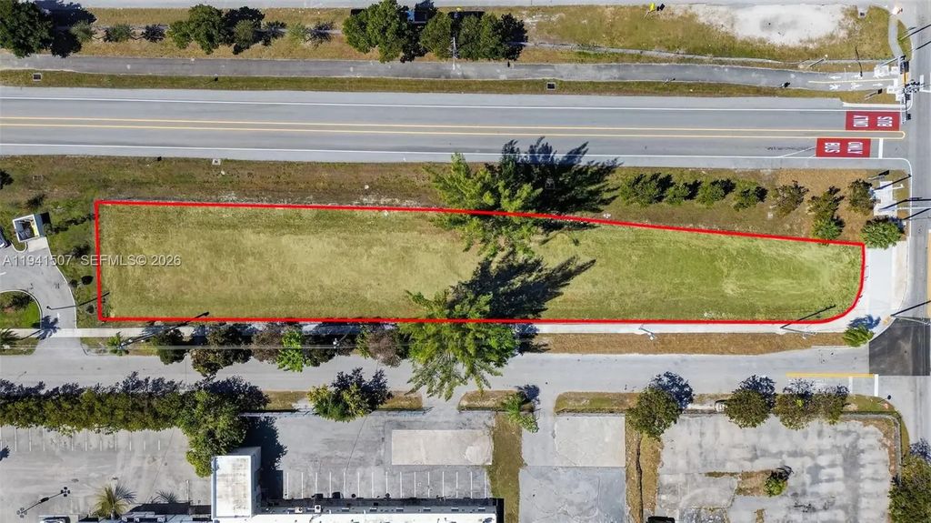 28,000 Square Feet Of Vacant  Available For Lease Land, 