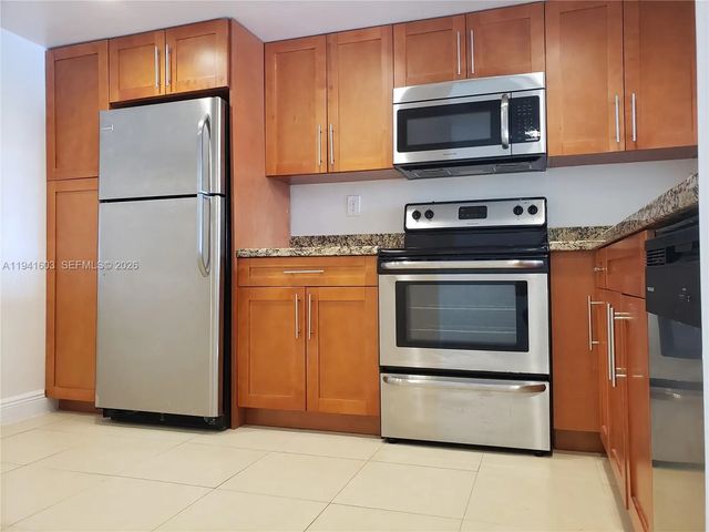 4 of 15 - 461 Sw 113th Way #461, Pembroke Pines, FL