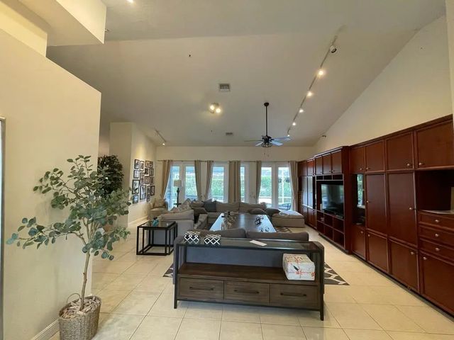 3 of 55 - 1111 Se Westchester Drive, Port St. Lucie, FL
