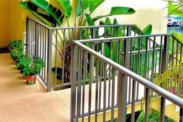 1561 Windorah Way #f, West Palm Beach
