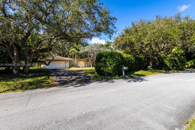 4 of 22 - 13500 Sw 68th Court, Pinecrest, FL