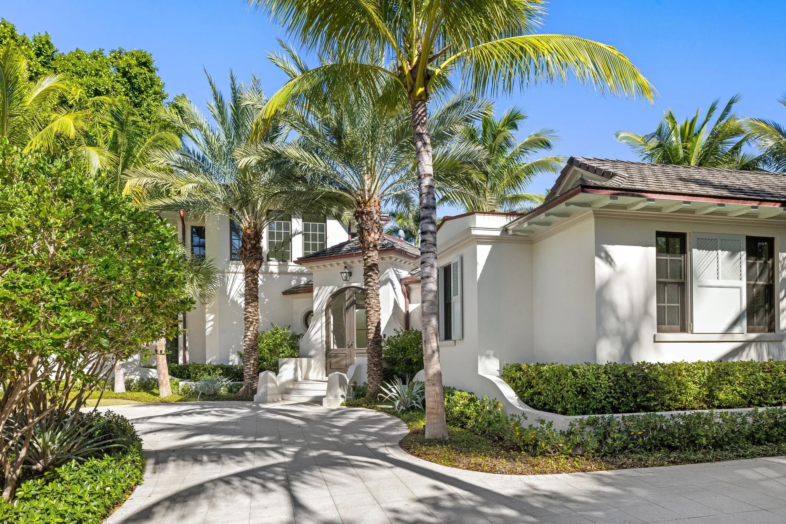 433 Antigua Lane, Palm Beach