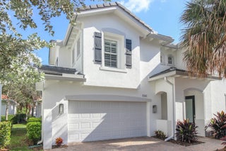 Photo of Listing #R11152671