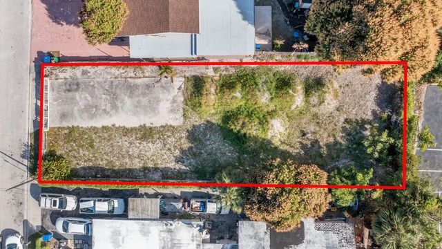 1045 W 30th Street, Riviera Beach